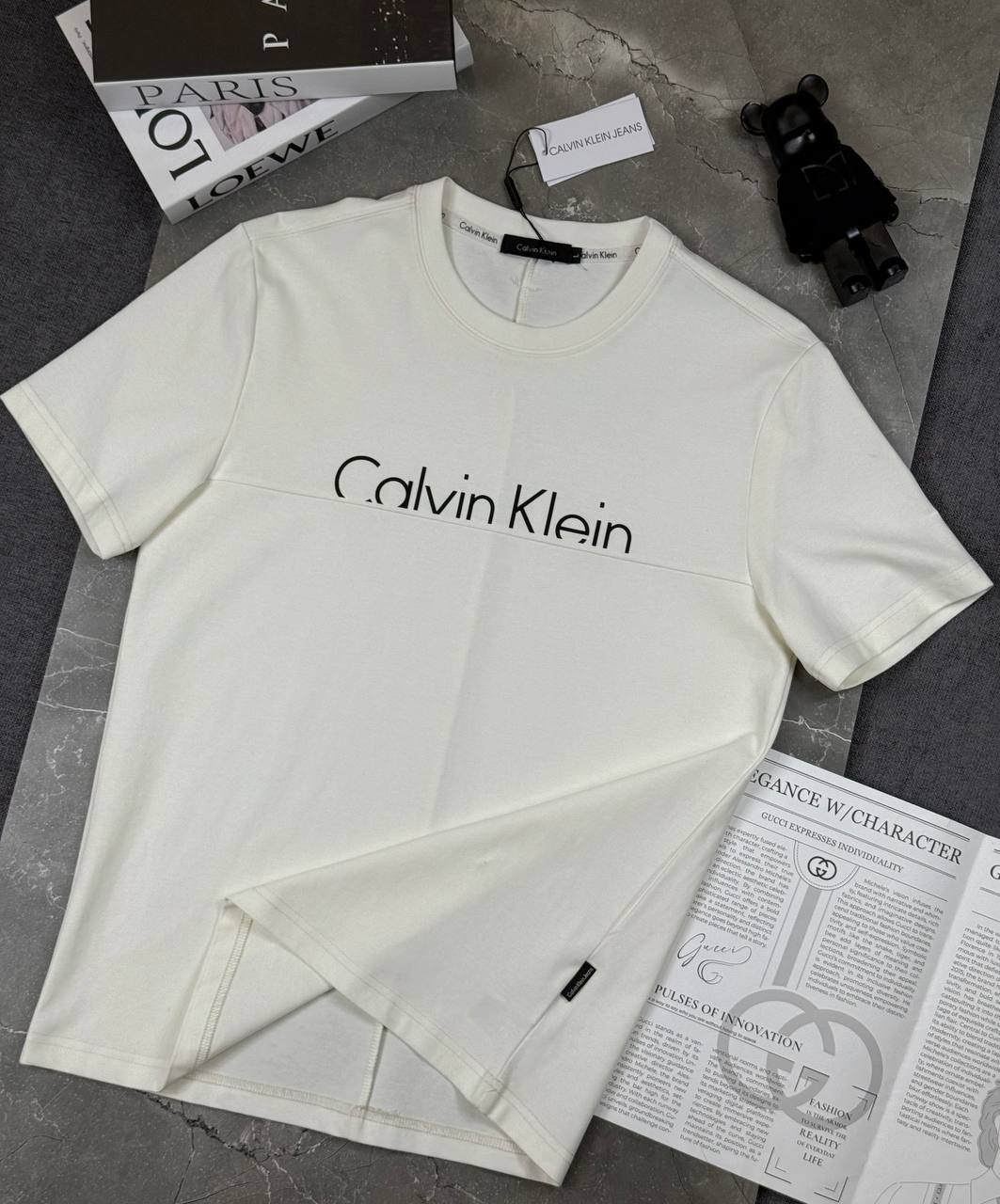 мужская футболка calvin klein,футболка стандартного кроя calvin klein, белый,футболка calvin klein,футболка для дома calvin klein,футболка calvin klein бежевая