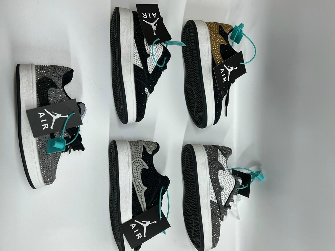 кроссовки,кроссовки мальчику,женские кроссовки,кроссовки jordan,кроссовки nike