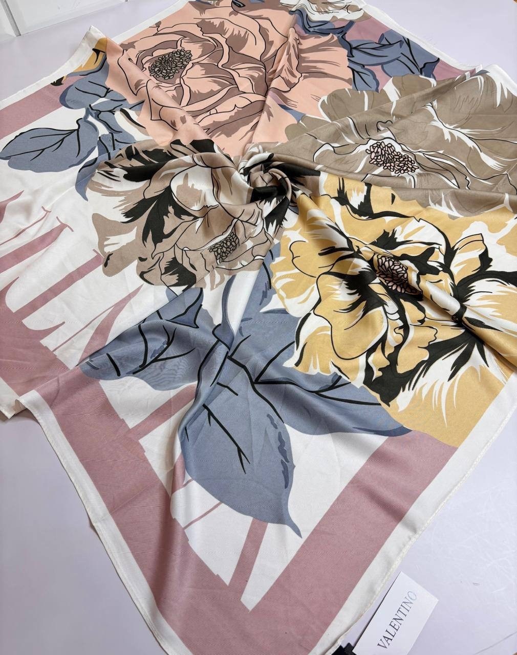 шелковый платок,платок,платок женский шелковый,платки женские,шелковый шарф