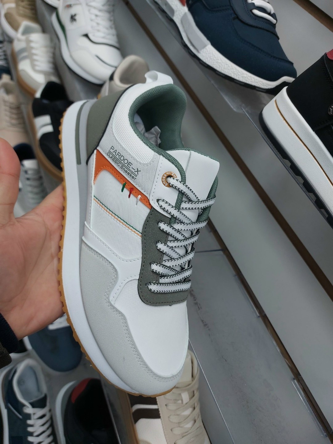 ,спортивная ,мужские кроссовки,баскетбольная ,классические кроссовки