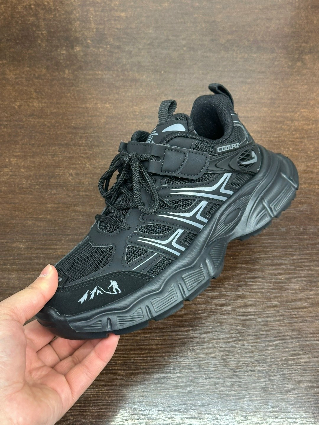 кроссовки,кроссовки мальчику,детские кроссовки,спортивная ,повседневные кроссовки