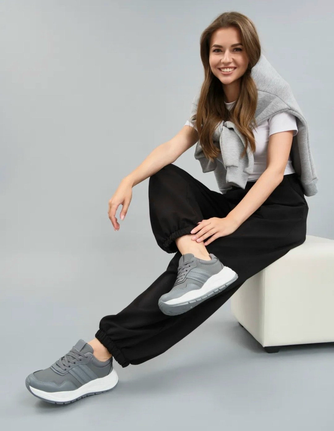 кроссовки женскиe,кроссовки для женщин,,серые кроссовки,кроссовки женские серые