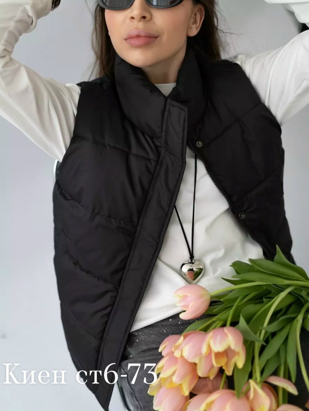 жилетка женская,жилетка женская утепленная с капюшоном удлиненная,жилет женский утепленный удлиненный с капюшоном,жилет женский утепленный с капюшоном безрукавка,жилет женский утепленный с капюшоном