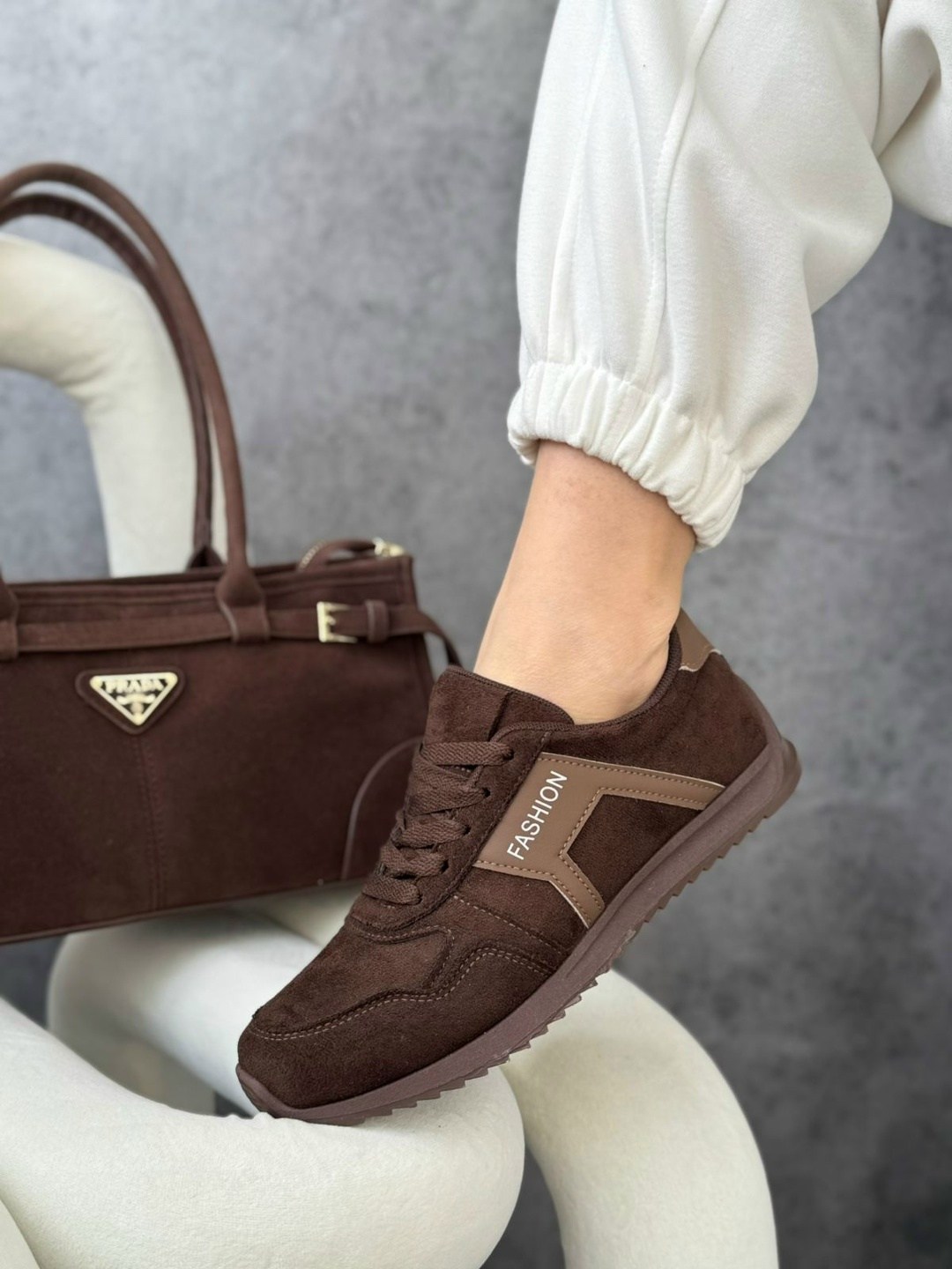 замшевые кроссовки,,кроссовки brunello cucinelli замшевые,женские замшевые кроссовки,кроссовки натуральная замша