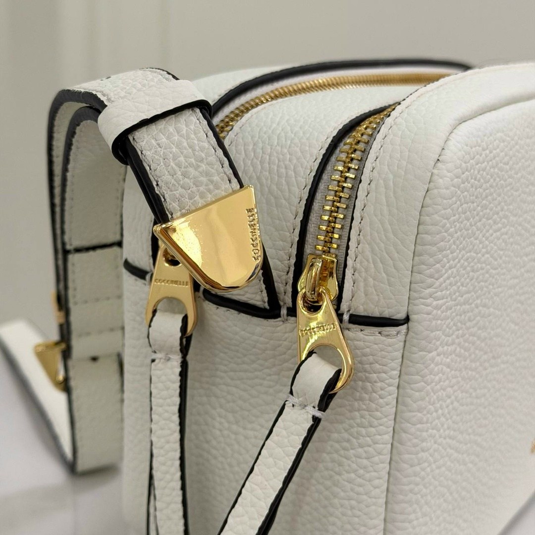 сумка coccinelle,сумка через плечо coccinelle,сумка кросс-боди coccinelle tebe белый,сумка на плечо женская coccinelle gleen,женская сумка coccinelle