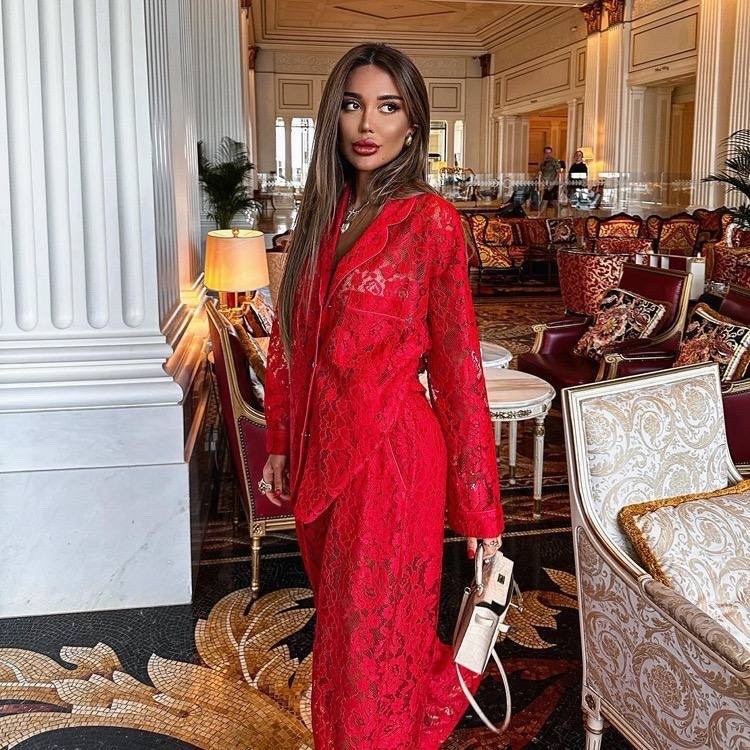 элегантный костюм женский,костюм с кружевом,стильные наряды,стильные женские костюмы,женские костюмы