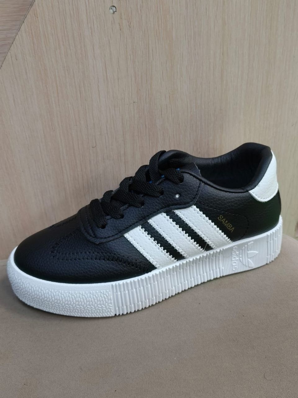 кроссовки женскиe,,белые кроссовки,кроссовки женские белые,кроссовки кроссовки женские