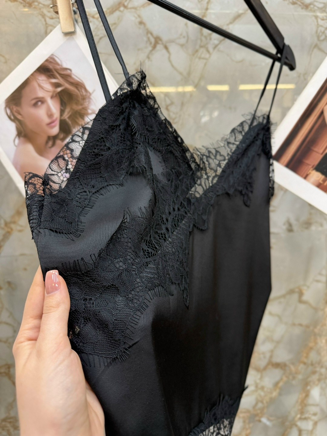 майка с кружевом,шелковый топ,майка с кружевами,топ с кружевом,топ атласный с кружевом