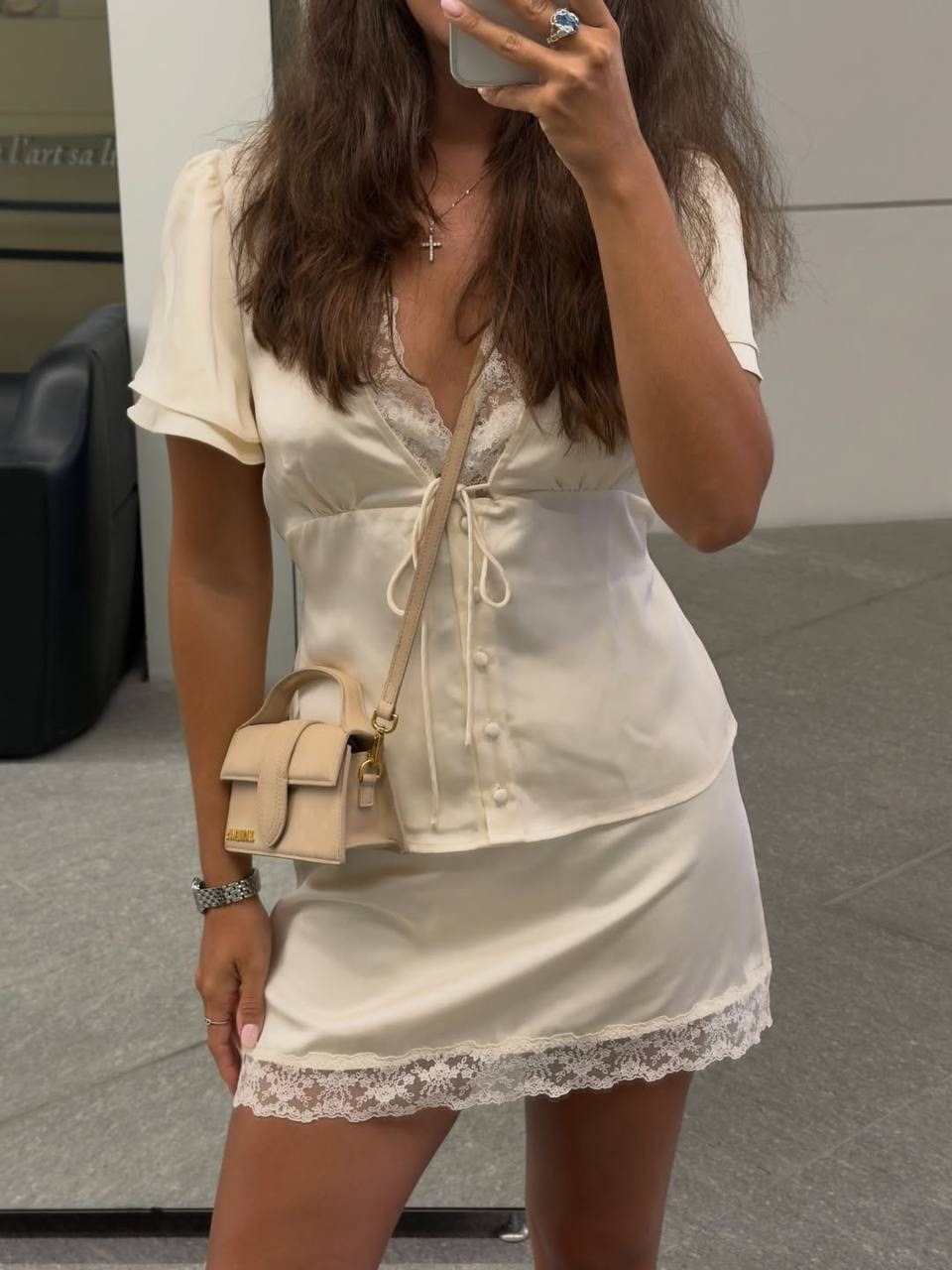 атласный халатик с кружевом,интимиссими сорочка шелковая,атласная пижама с кружевной отделкой,халат с кружевом,шелковый халат с кружевом