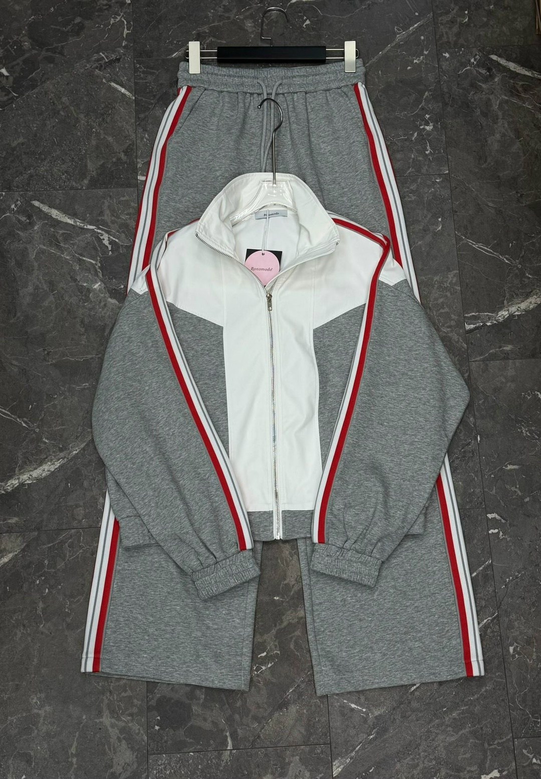 спортивный костюм,спортивный костюм женский,женский костюм,спортивный костюм gucci женский,стильные спортивные костюмы