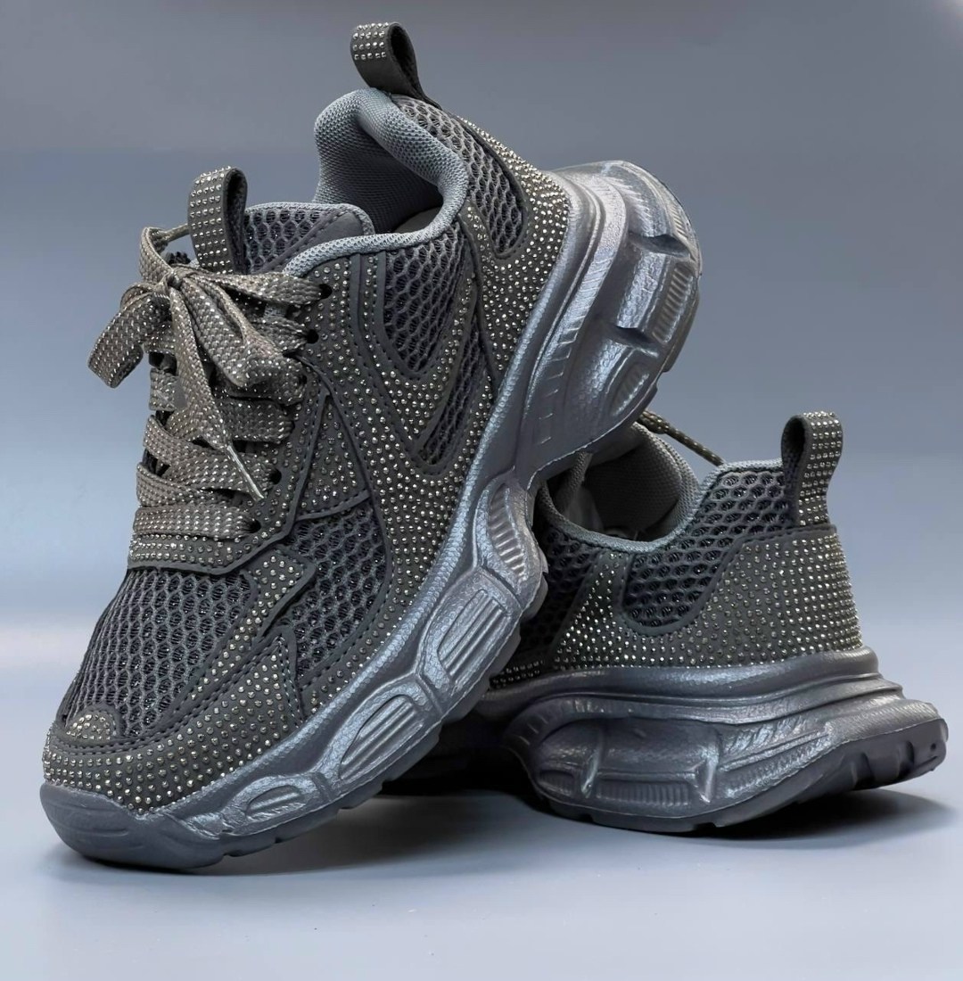 кроссовки,черные кроссовки,детские кроссовки,кроссовки женскиe,кроссовки для детей