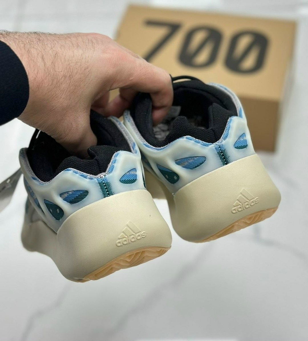 adidas yeezy boost 700,кроссовки adidas yeezy boost 700 v3,кроссовки adidas yeezy boost 700,кроссовки adidas yeezy boost 700 v3 цвет белый,adidas yeezy boost 700 v 3