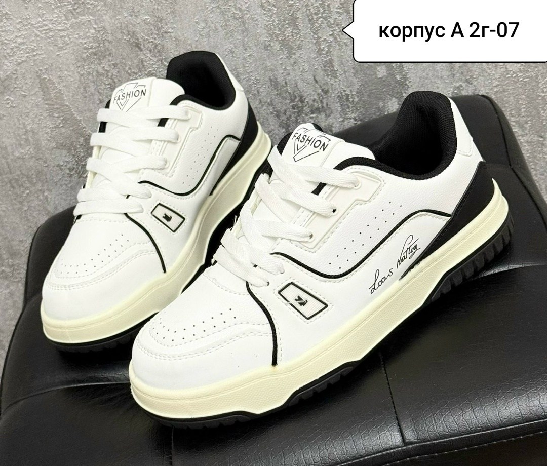 ,спортивная ,женские кроссовки,кроссовки молодежные,мужские повседневные кроссовки