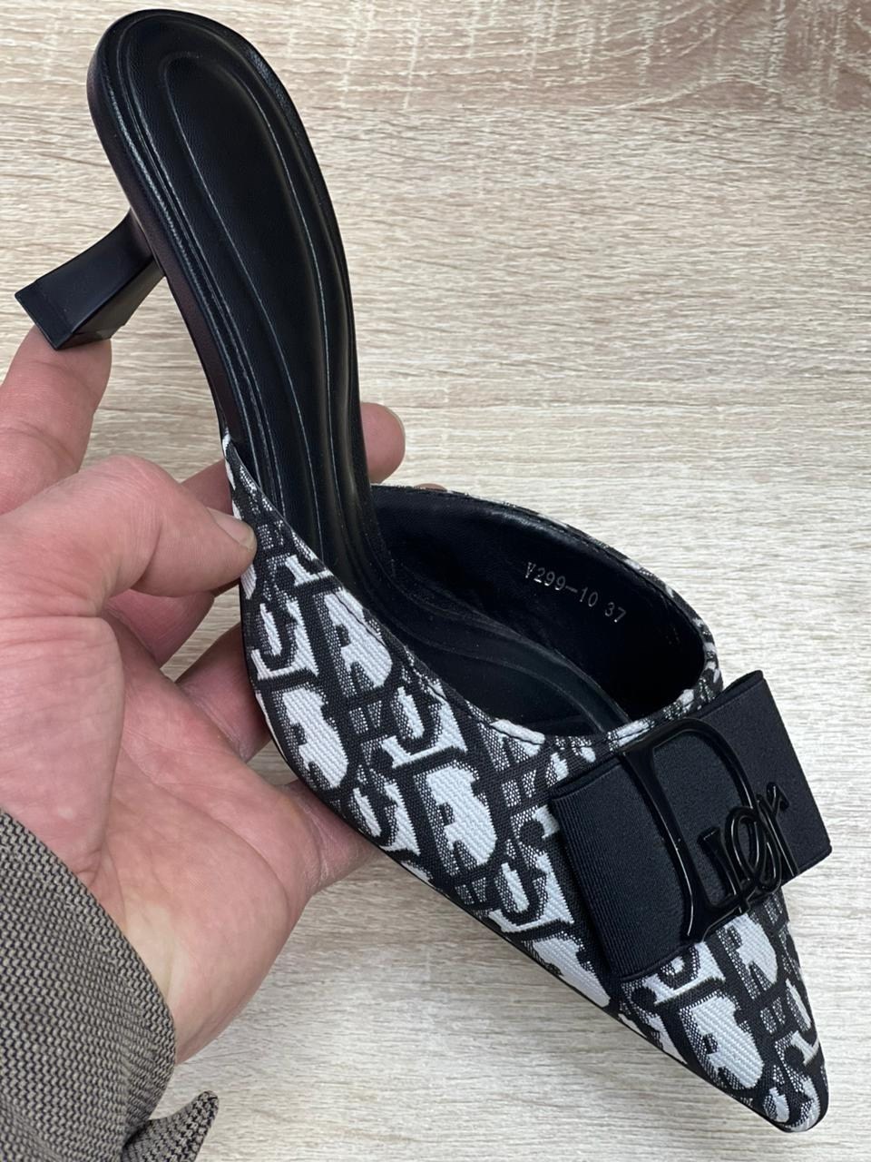 ,шлепки диор женские,шлепки диор,босоножки диор,диор туфли