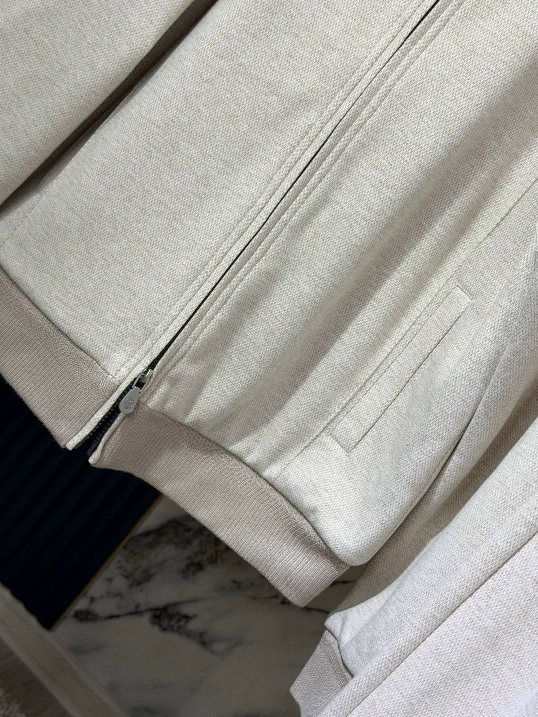 спортивный костюм brunello cucinelli,костюм спортивный loro piana,костюм brunello cucinelli,brunello cucinelli спортивный костюм мужской,спортивный костюм лоро пиано мужской бежевый