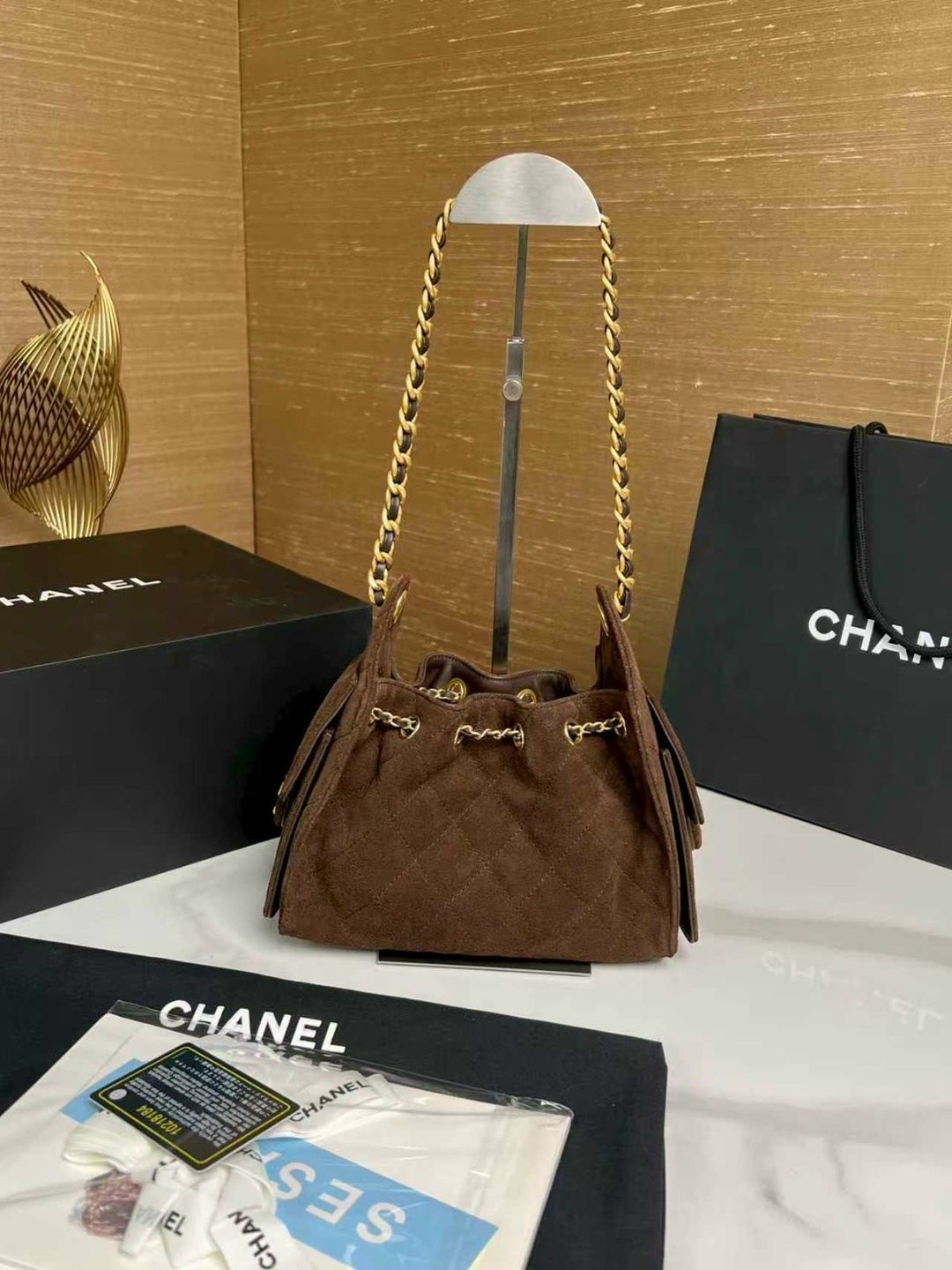 chanel сумка,женская сумка chanel,сумочка chanel,замшевая сумка chanel 25 medium бежевая,сумка из натуральной кожи chanel 520698291