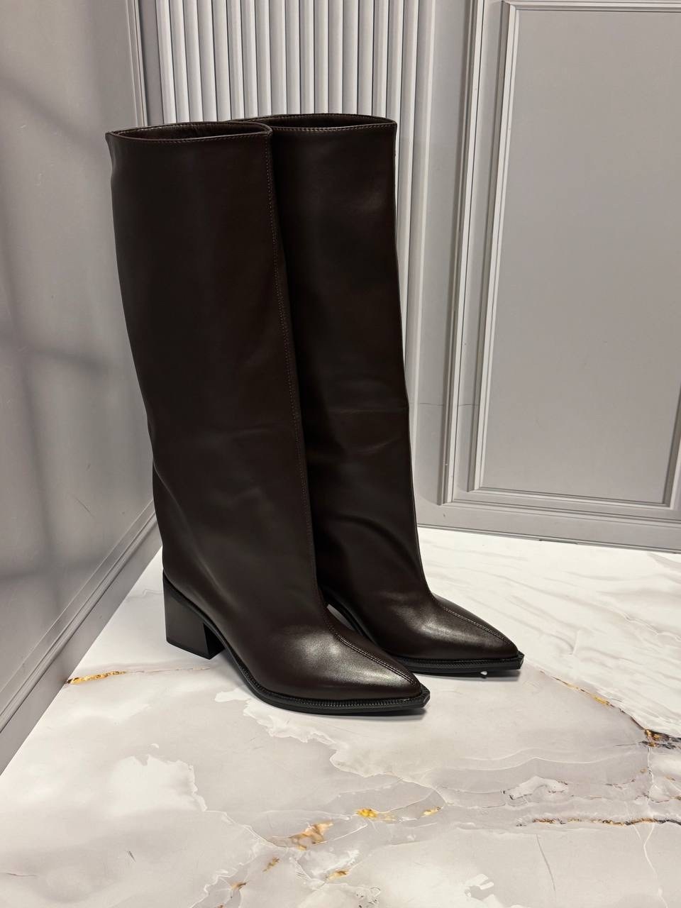 сапоги,,сапоги женские,сапоги до колена на высоком каблуке с острым носком, женская