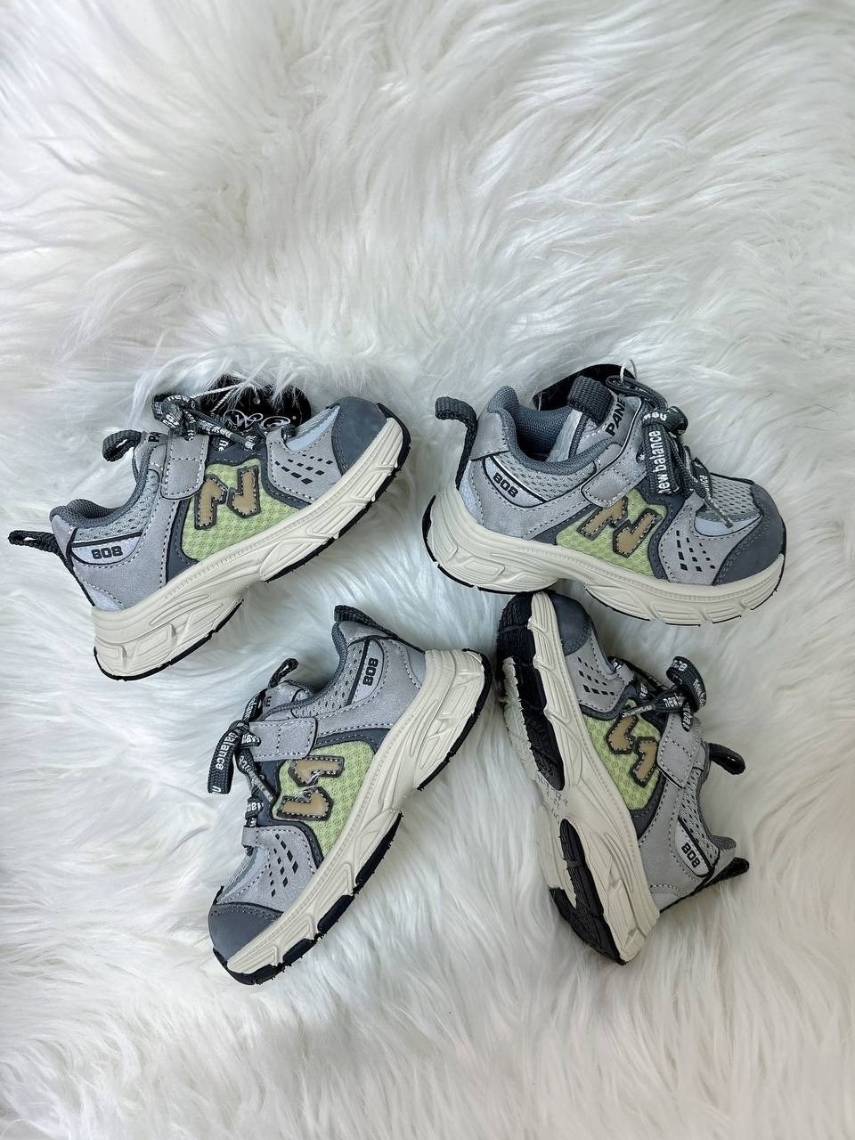 кроссовки,детские кроссовки,спортивная ,повседневные кроссовки,