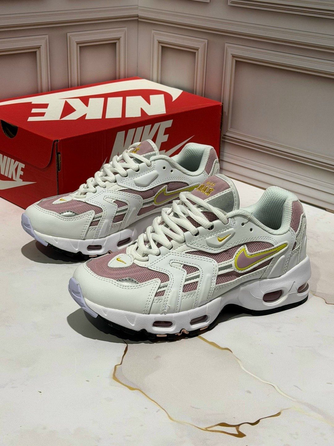 кроссовки спортивные air max tn plus nike,кроссовки летние спортивные nike air max tn plus,женские кроссовки nike air max,женские кроссовки nike,nike air max 96