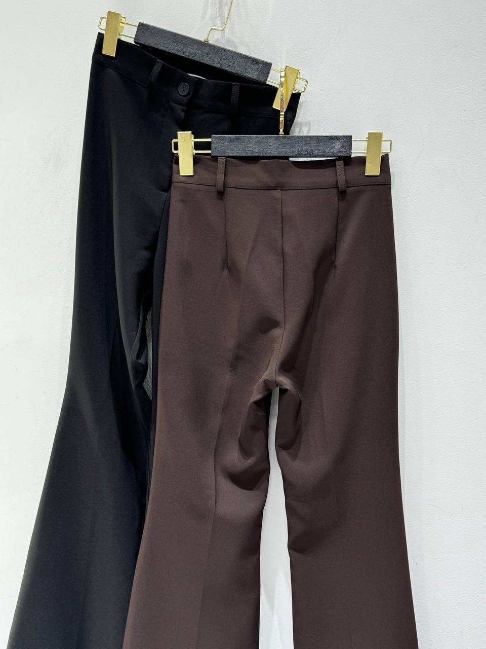 брюки клеш,кожаные брюки клеш,костюм с брюками клеш,женские брюки клеш,брюки кожаные