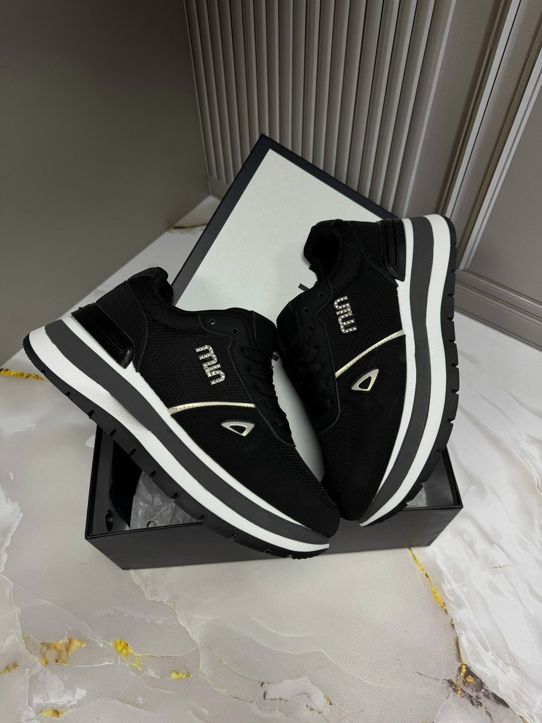 кроссовки женские liu jo,кроссовки liu jo,женские кроссовки,,кроссовка