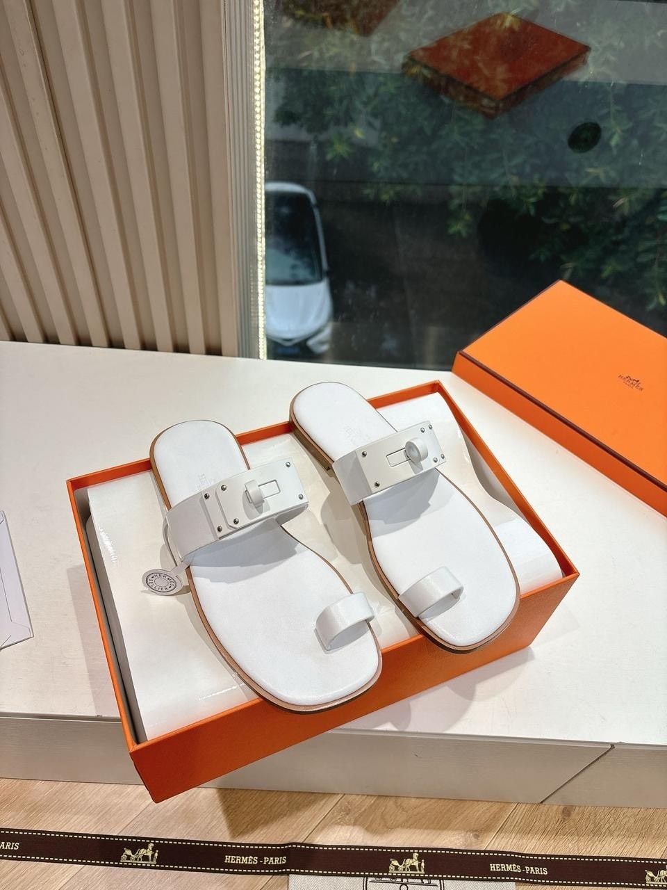 шлепки гермес,шлепанцы hermes,шлепки гермес женские 2026,шлепанцы эрмес,женские шлепки hermes