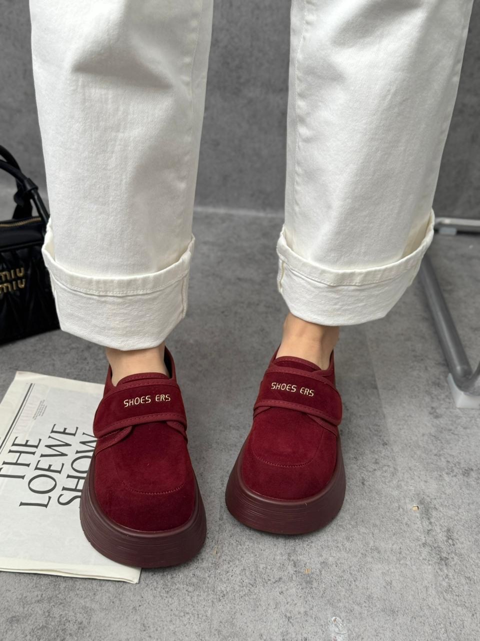 ,замшевые лоферы miu miu на высокий подошве и фирменной фурнитурой,женская , на платформе,обуви