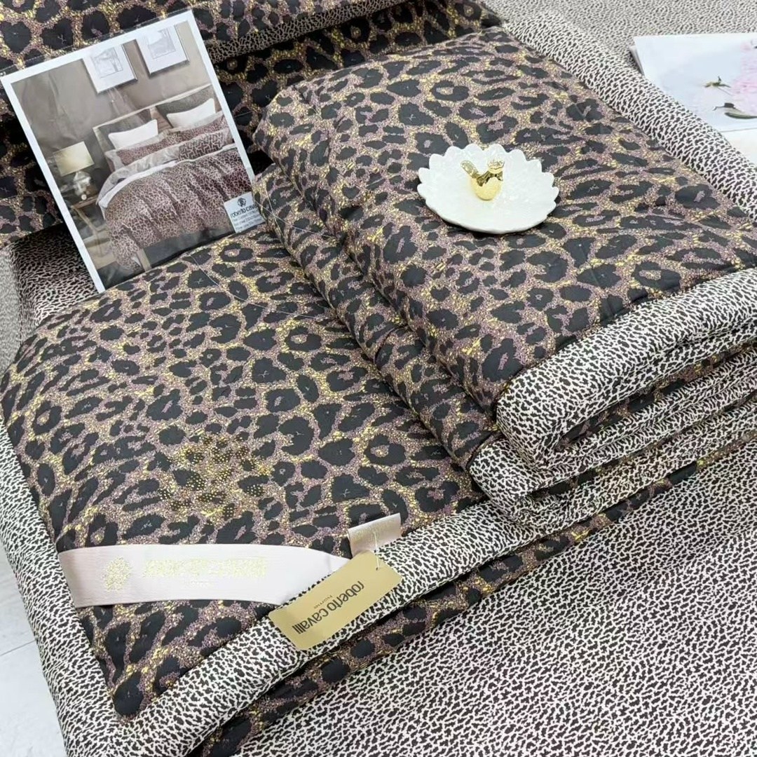 комплект постельного белья с одеялом,комплект постельного белья с одеялом santfair,комплект постельного белья с одеялом roberto,комплект постельного белья с готовыми одеялами,комплект постельного бель