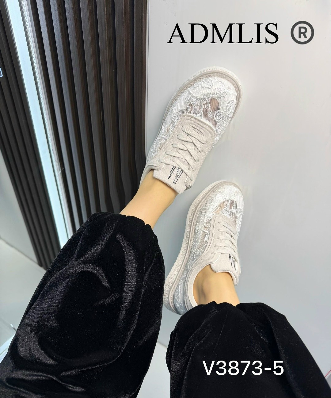 ,женские кроссовки,стильные женские кроссовки,кроссовки женские chanel,кроссовки повседневные