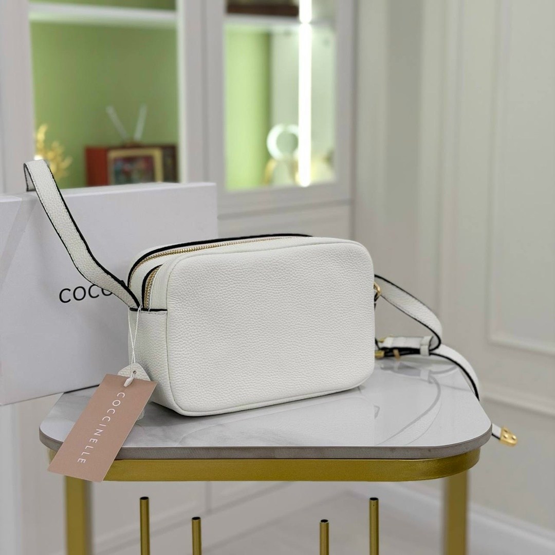 сумка coccinelle,сумка белая,женская сумка,сумочки,сумка женская белая