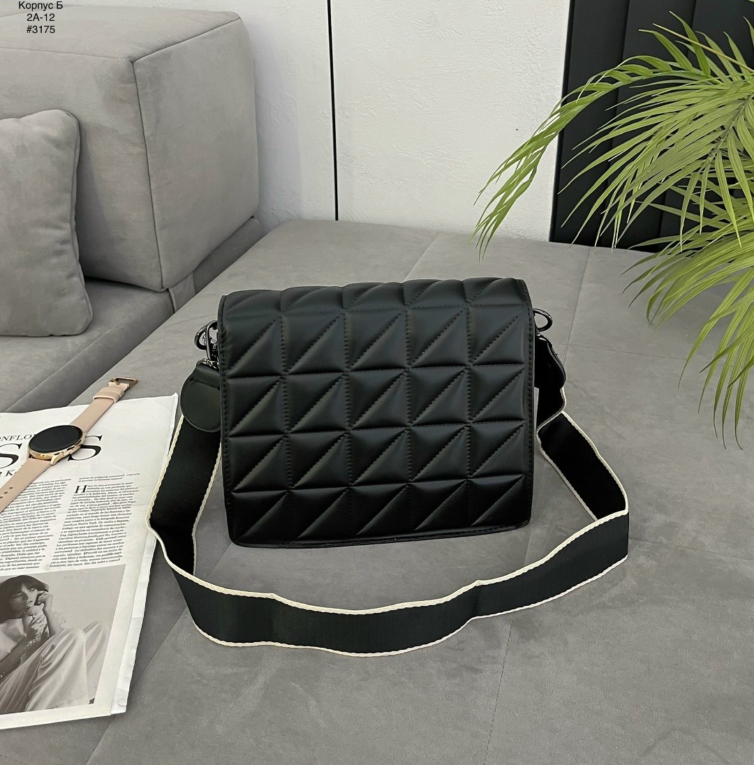 сумка с цепочкой,сумка женская,сумка модная,сумка,сумка с цепью