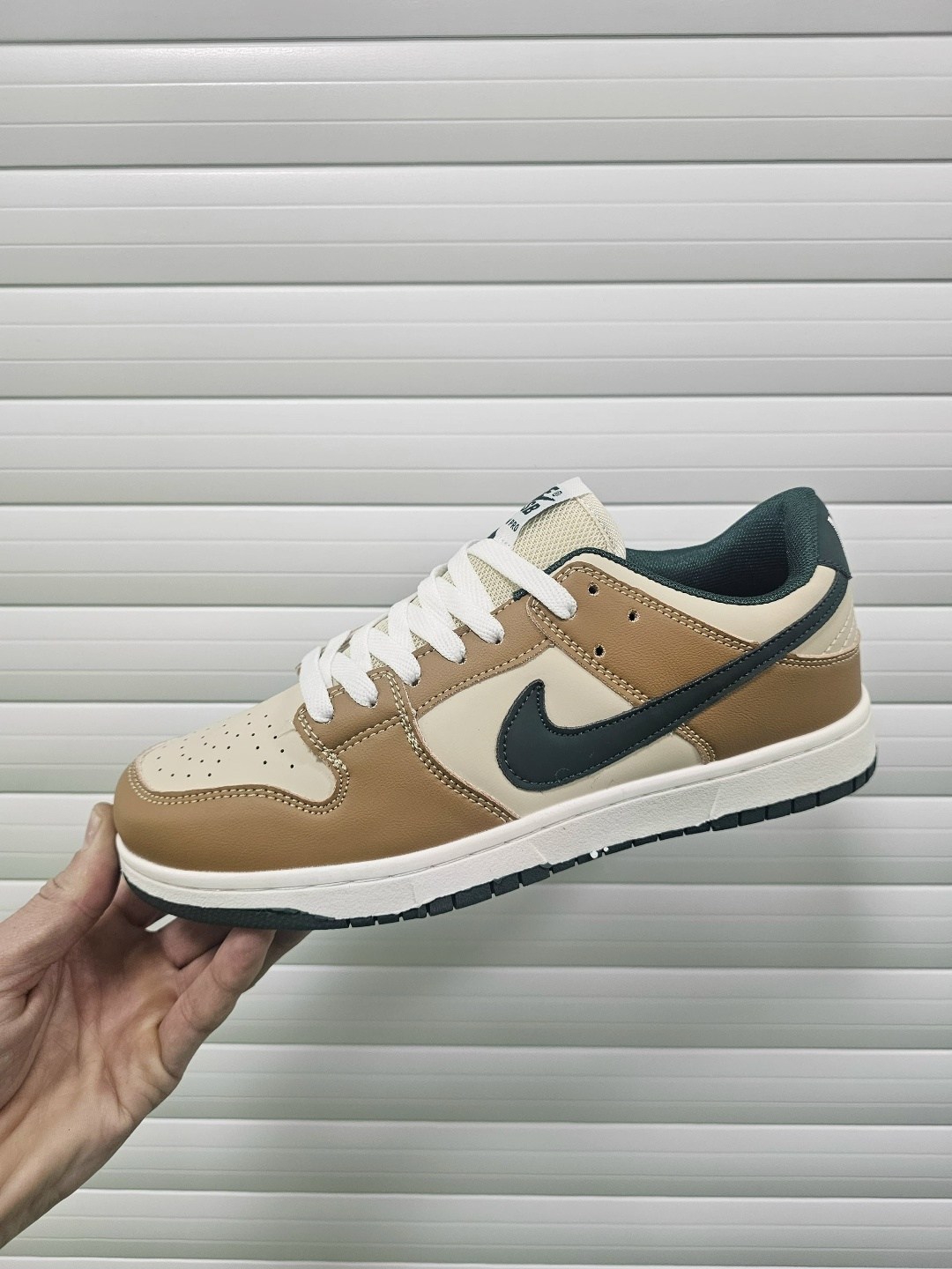 nike air jordan 1 low,nike air jordan 1 low se,air jordan 1 low,air jordan 1 low se,nike air jordan 1 low green