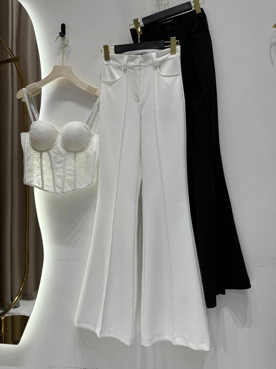 образ с брюками клеш,трикотажный костюм с кофтой оверсайз и брюками палаццо ivsedress,костюм с брюками теплый,женский брючный костюм,стиль и мода