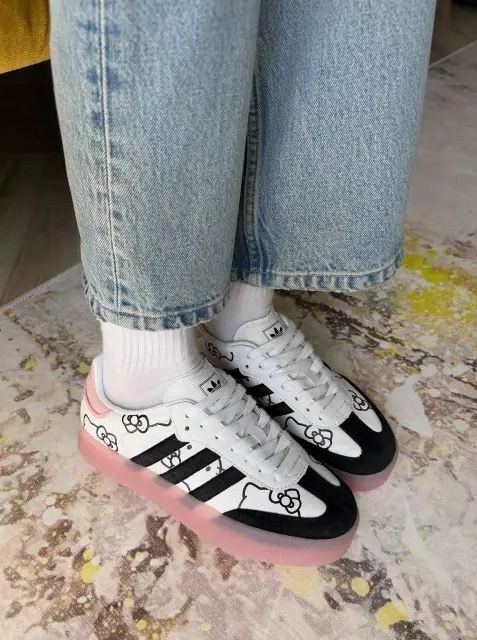 женские кроссовки adidas,кроссовки adidas,кроссовки adidas samba,кроссовки мужские женские adidas,кроссовки адидас с хеллоу китти