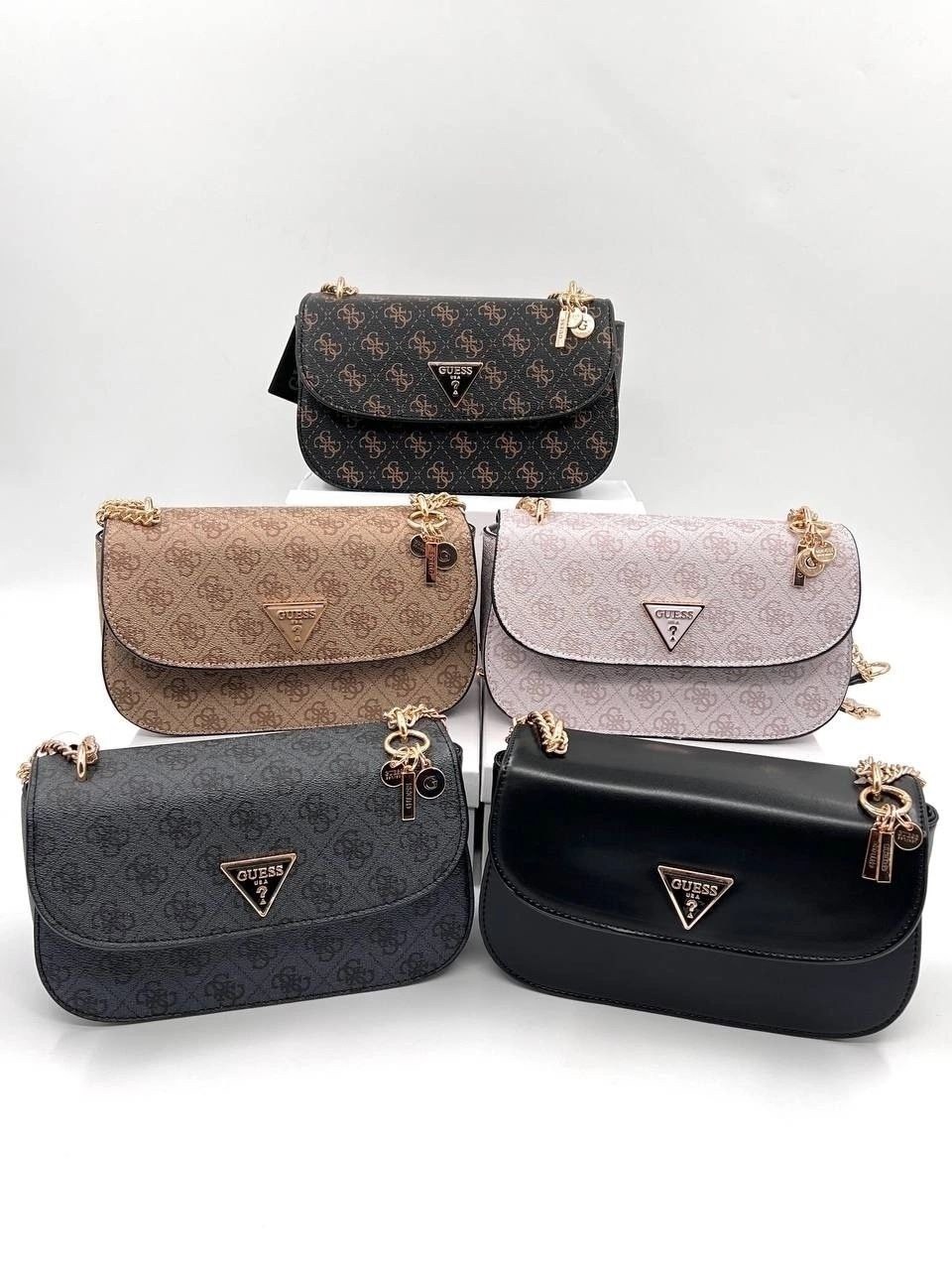 guess сумка женская,guess сумка через плечо,guess сумка,сумка guess бежевая,сумки через плечо guess сумка