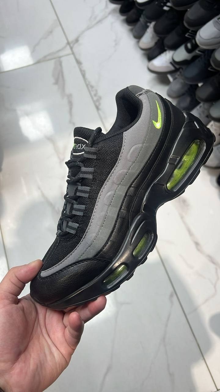 nike air max 95 triple white,nike air max 95,nike air max 95 white,nike air max 95 essential,кроссовки nike air max 95