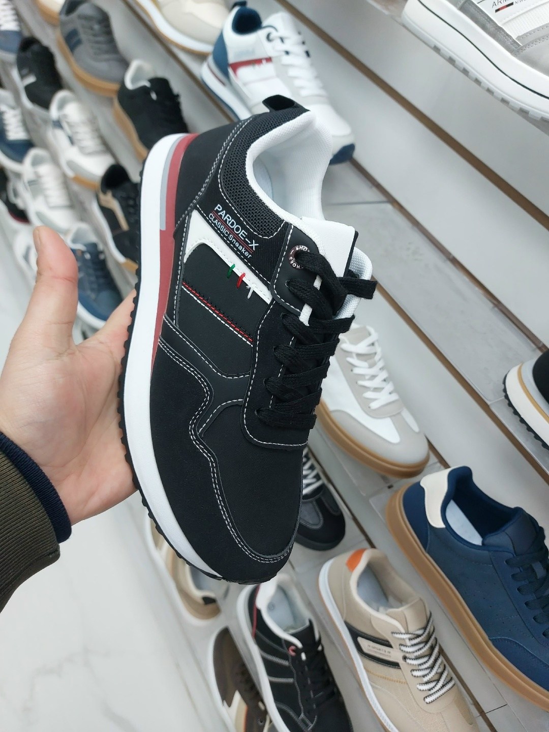 ,спортивная ,мужские кроссовки,баскетбольная ,классические кроссовки