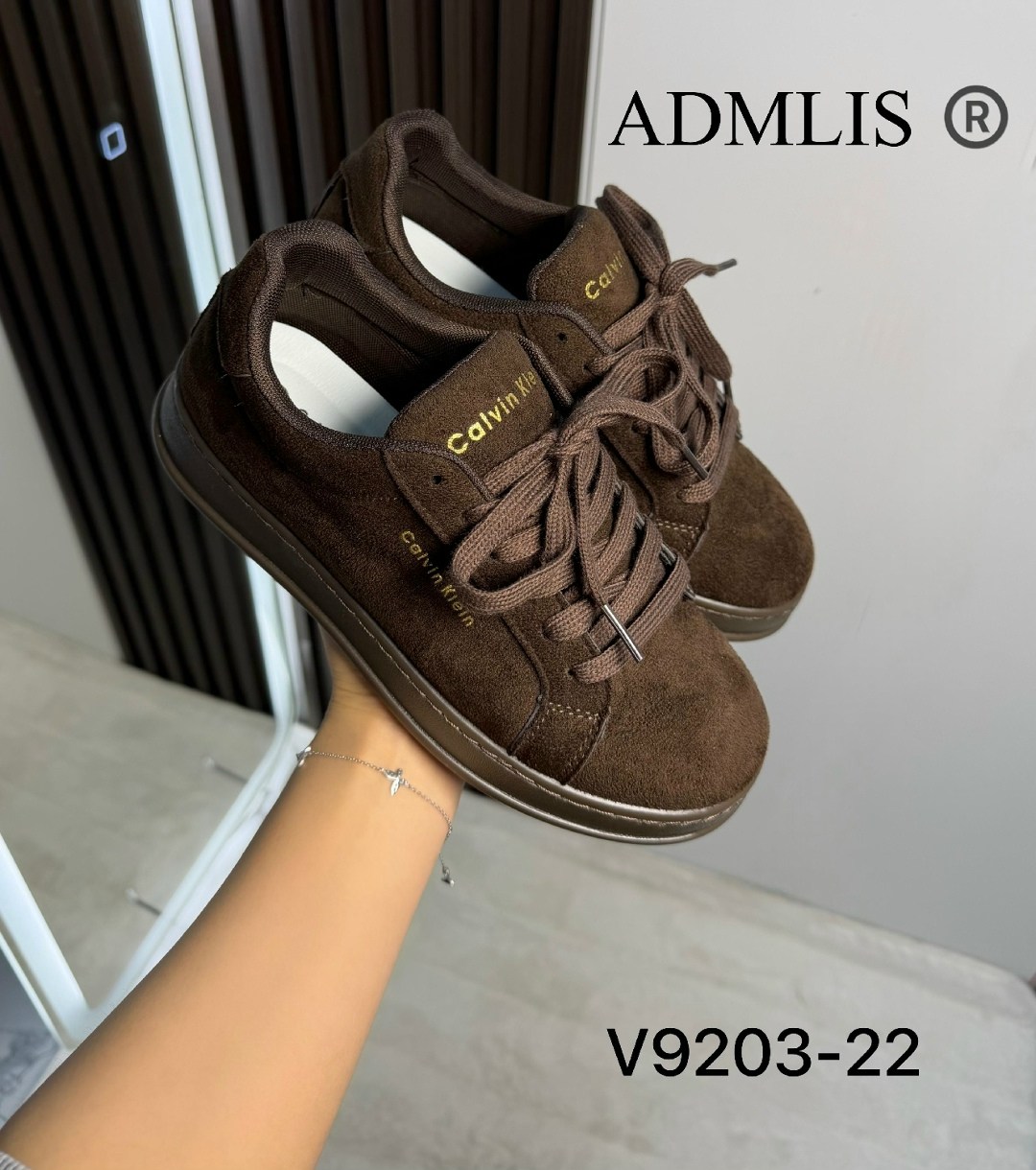 ,кроссовки замш,женские кроссовки, женская,кроссовки