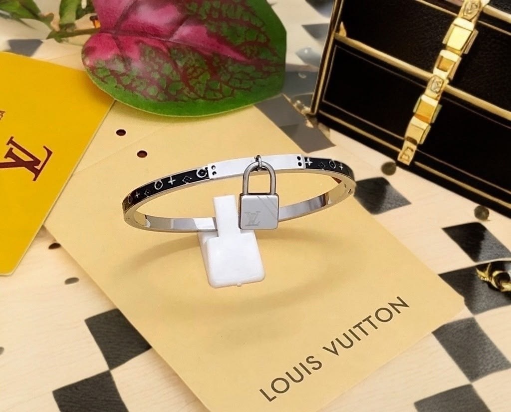 браслет золотой луи виттон,браслет louis vuitton,браслет луи виттон замок,браслет,браслет луи витон женский