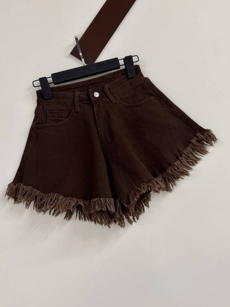 джинсовые шорты,джинсовые шорты женские,джинсовые шорты клеш с бахрамой,джинсовые шорты с бахромой,женские джинсовые шорты с высокой талией