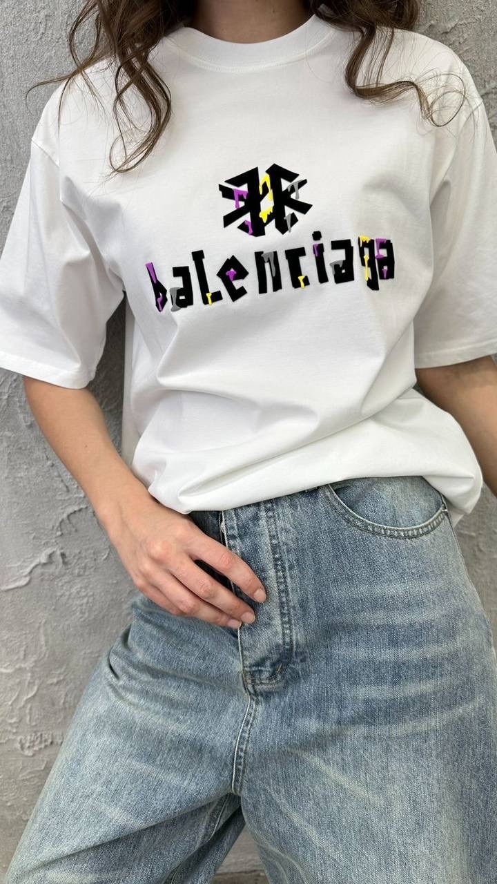 белая футболка баленсиага,женская футболка balenciaga,balenciaga белая оверсайз футболка,белая футболка balenciaga,футболка balenciaga paris мужская белая