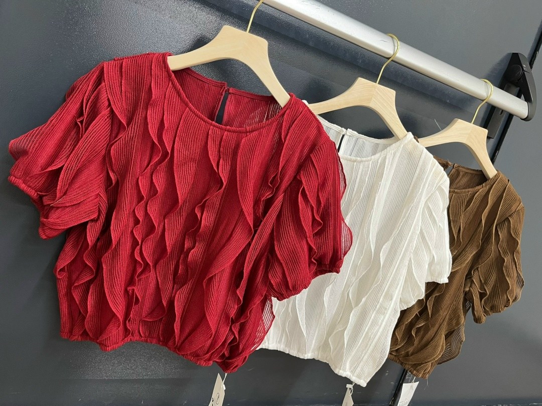 блузка стильная,блузка с оборками,блузы женские,блузы,женская блузка