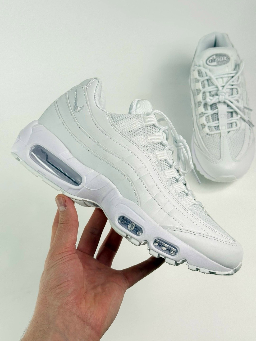 nike air max 95 triple white,nike air max 95 white,nike air max 95 essential,найк аир макс 95 белые,женские кроссовки nike air max 95 triple white
