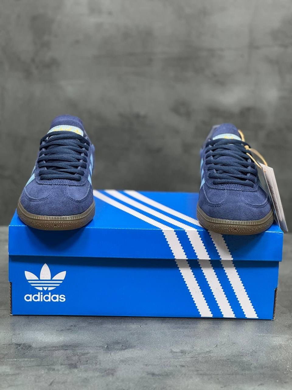 кроссовки adidas spezial,кроссовки adidas spezial голубые,adidas handball spezial,adidas spezial,кроссовки adidas handball spezial