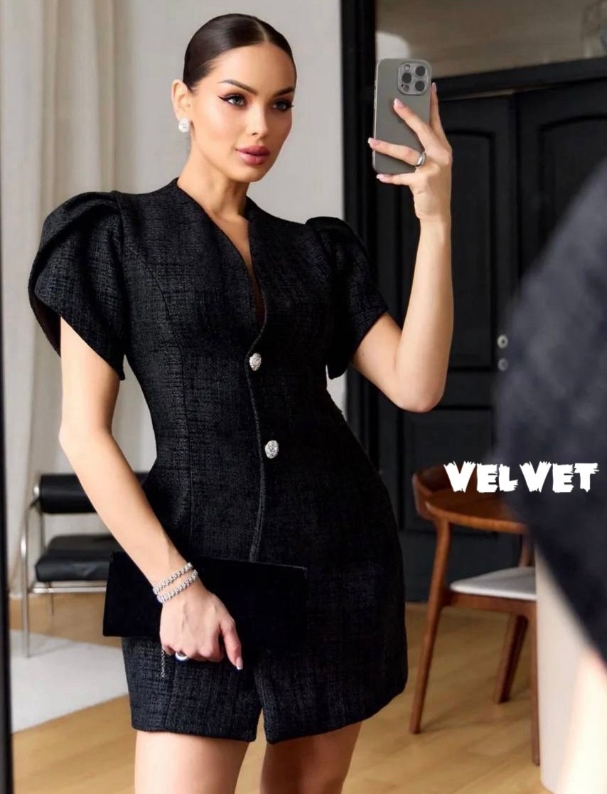 платье стильное,женское платье-пиджак balmain чёрного цвета,кожаное платье пиджак,платье пиджак с пуговицами,платье пиджак