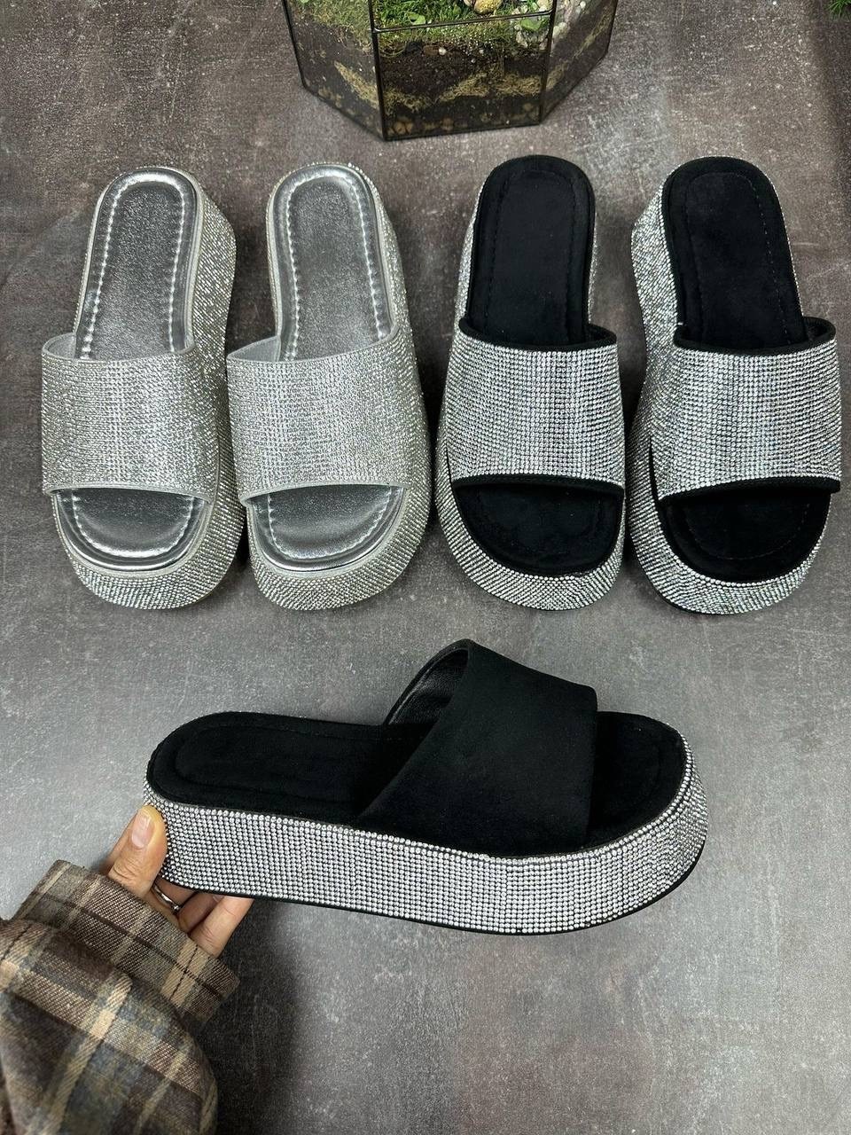 ,женские тапки,шлепанцы со стразами,шлепки со стразами,шлепанцы женские
