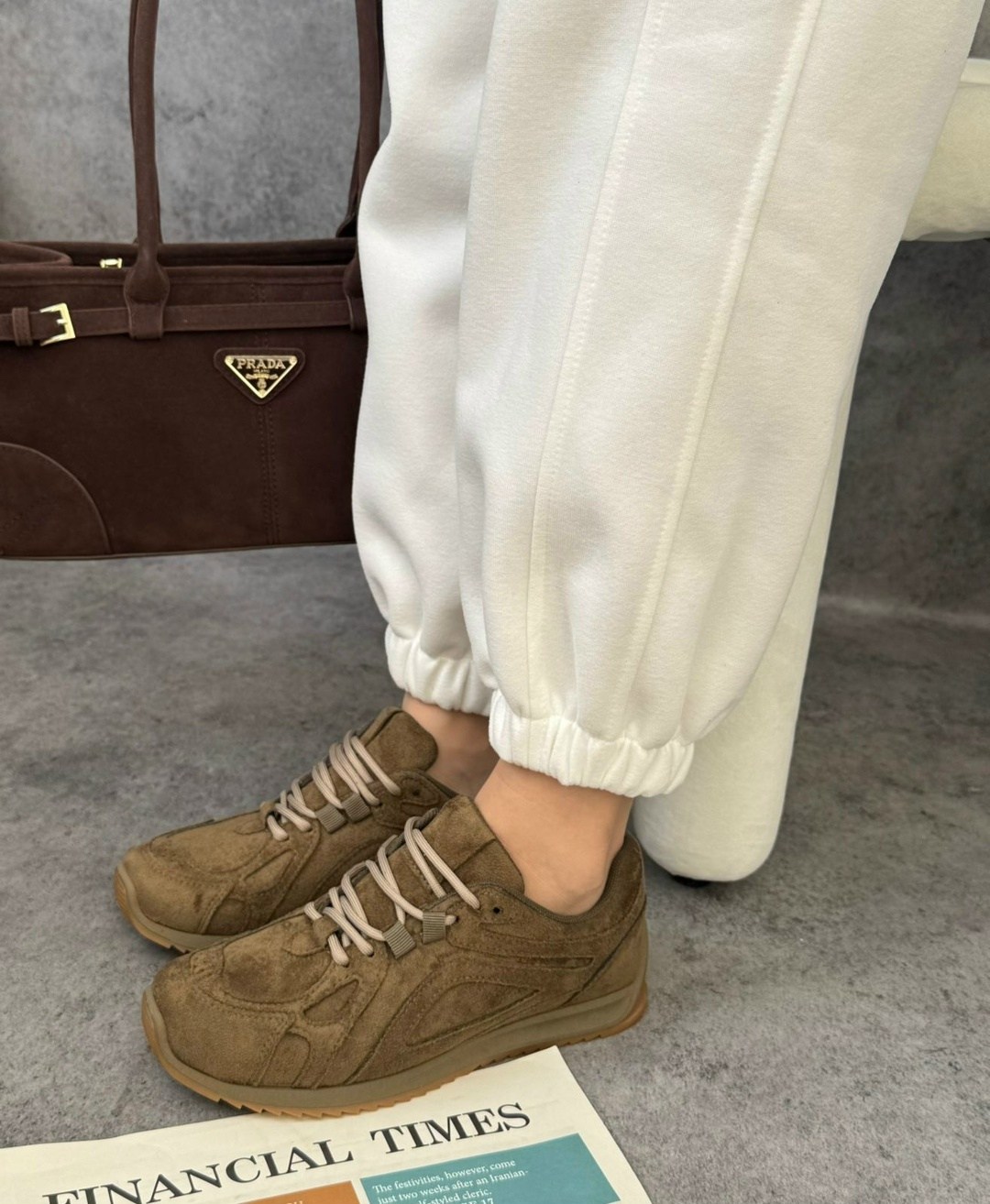 ,замшевые кроссовки,повседневные кроссовки,женские кроссовки,мужские коричневые замшевые кроссовки prada trail