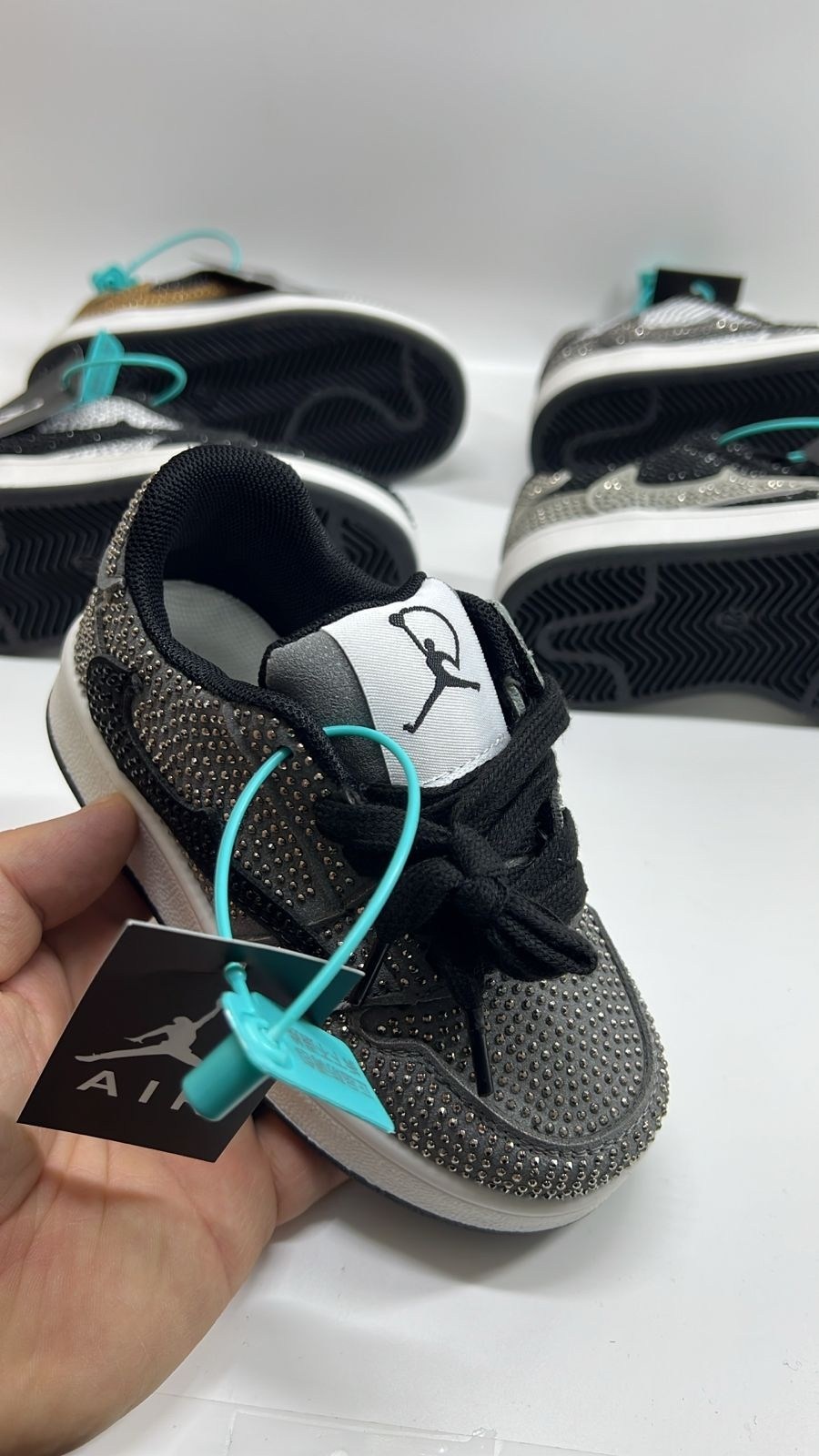 кроссовки,кроссовки мальчику,женские кроссовки,кроссовки jordan,кроссовки nike