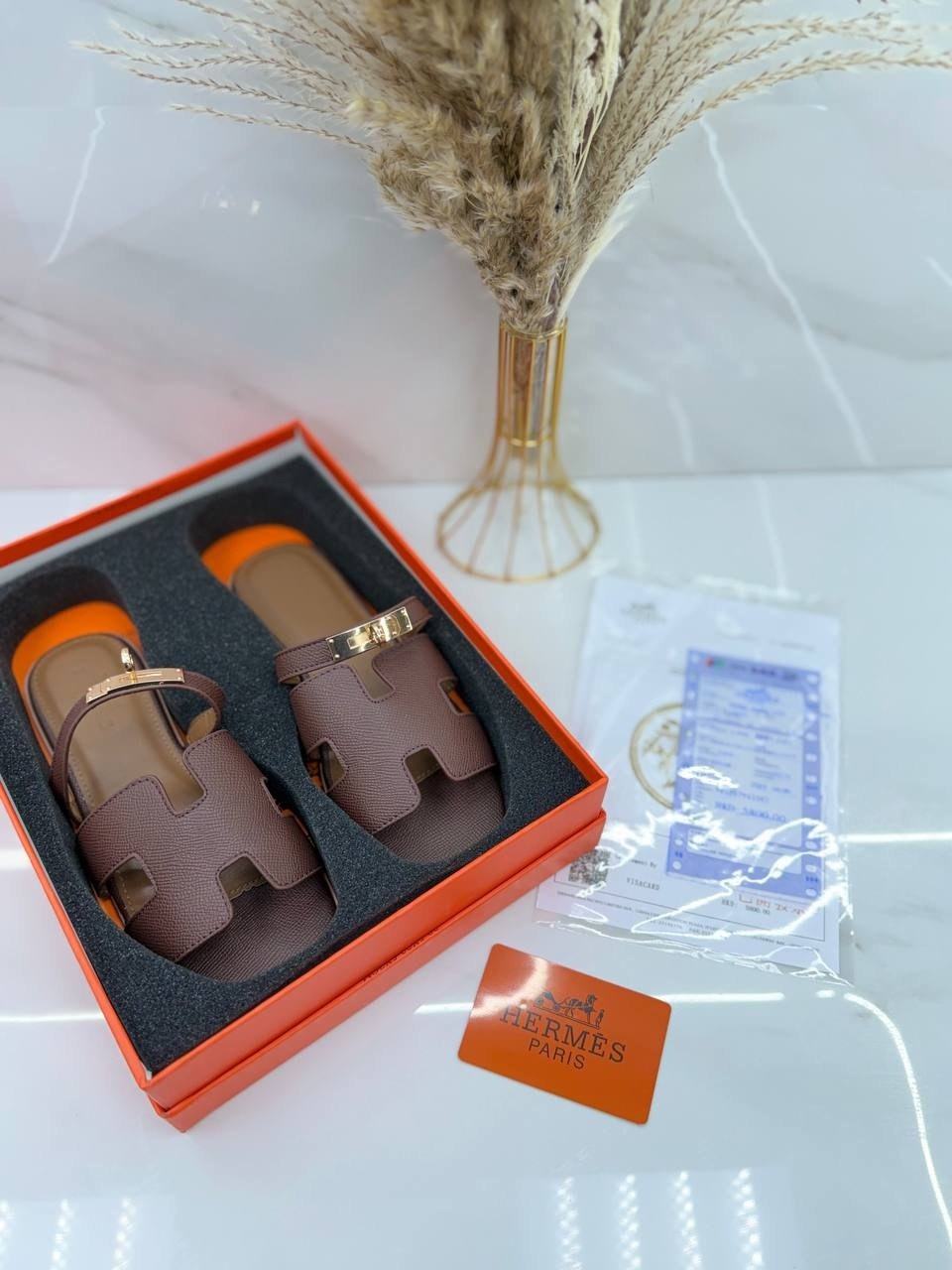 женские кожаные шлепки hermes oran коричневые,шлепки hermes oran,шлепки hermes женские,шлепки эрмес коричневые,шлепанцы hermes