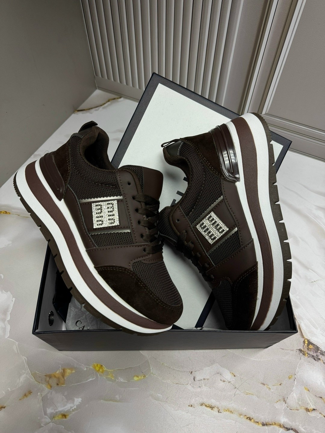 ,кроссовка мужской,мужские кроссовки,кроссовки женскиe,спортивная